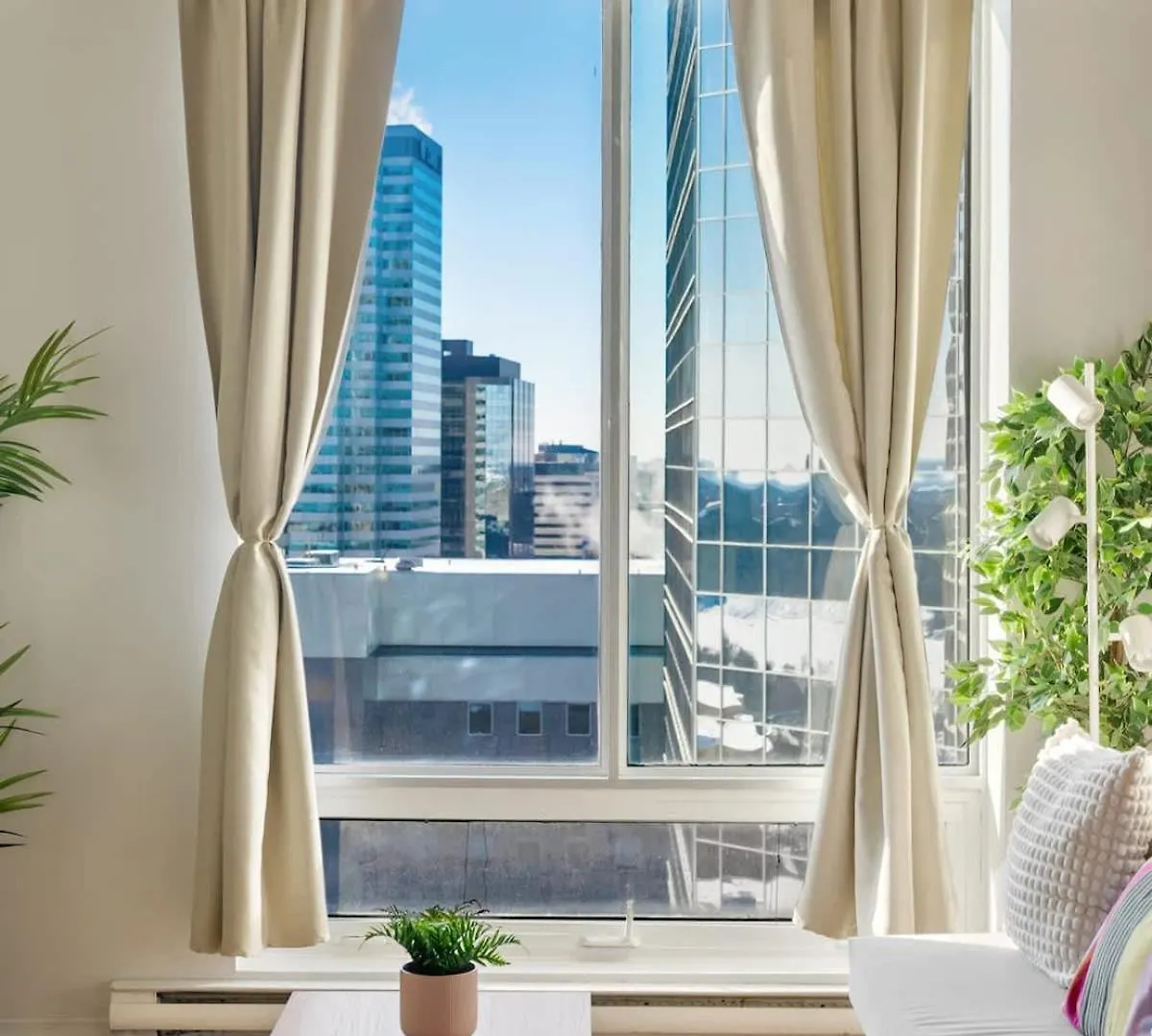 Dom wakacyjny Eminence Sleek Studio City View Edmonton